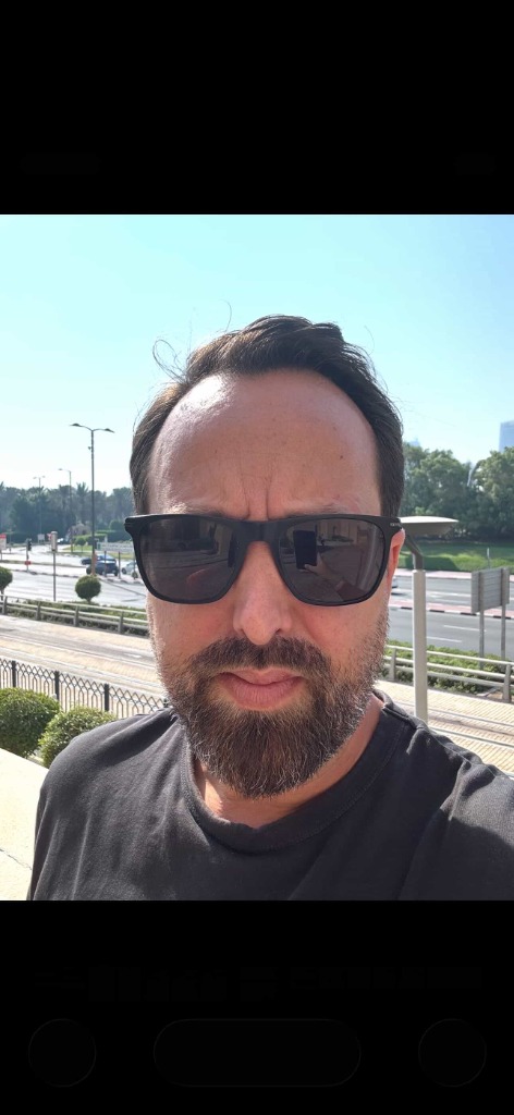 Ron Bensimon city portrait
